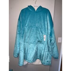The Comfy Original Aqua Blue Wearable Blanket Size OS Super Soft NEW WITH TAGS